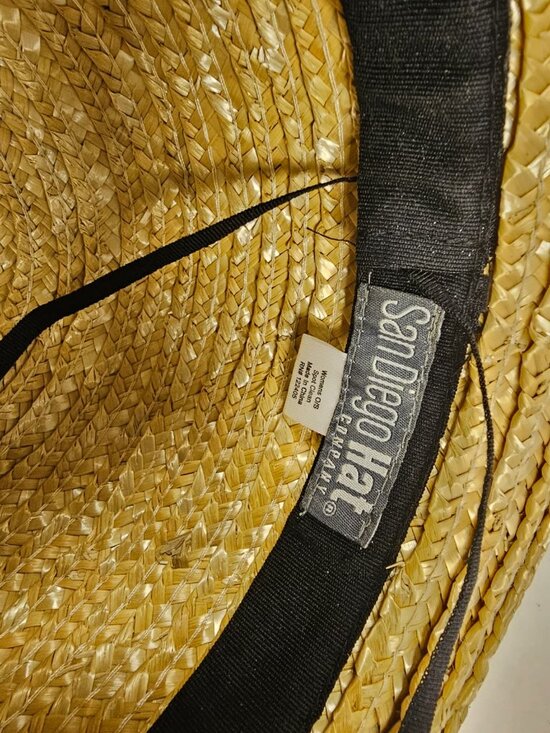 San Diego large brim straw Hat with black ribbon . women\'s O/S